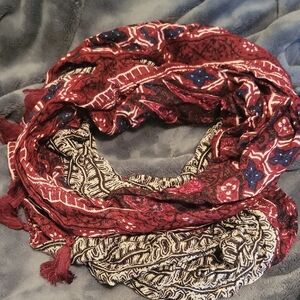 Stella & Dot Burgundy and Blue Patterned Scarf